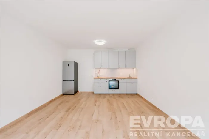 Pronájem bytu 1+kk, Praha, Kabešova, 33 m2