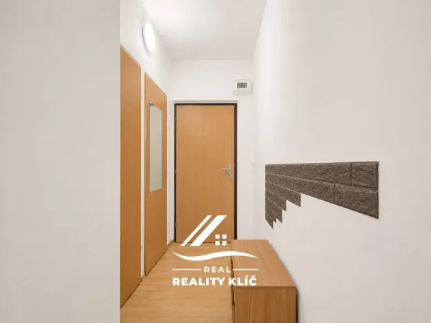 Pronájem bytu 1+kk, Ostrava, Gen. Píky, 29 m2