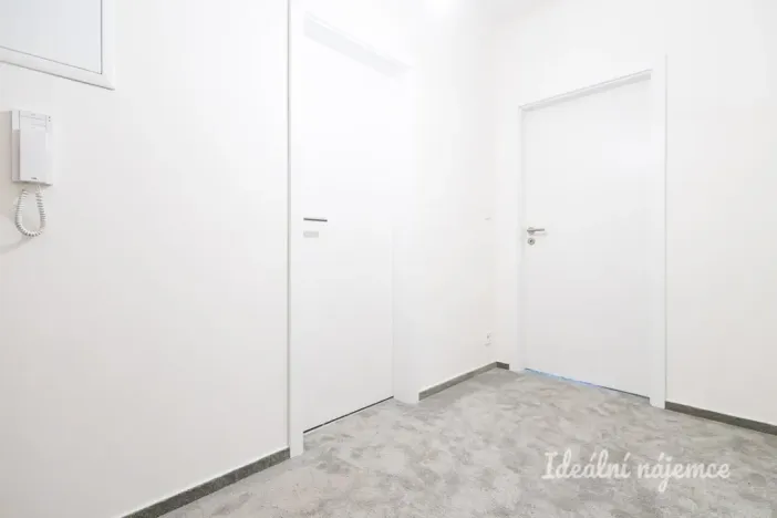 Pronájem bytu 1+kk, Praha - Vysočany, Gerstelova, 47 m2