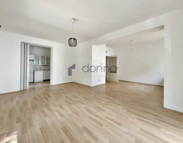 Prodej bytu 3+1, Praha, Podolská, 86 m2