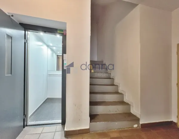 Prodej bytu 3+1, Praha, Podolská, 86 m2