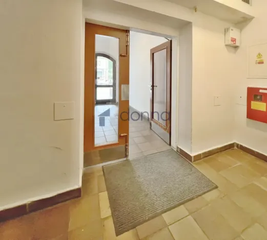 Prodej bytu 3+1, Praha, Podolská, 86 m2