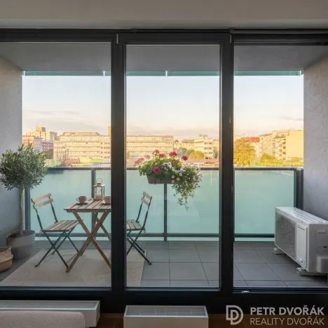 Prodej bytu 2+kk, Praha - Holešovice, U průhonu, 49 m2