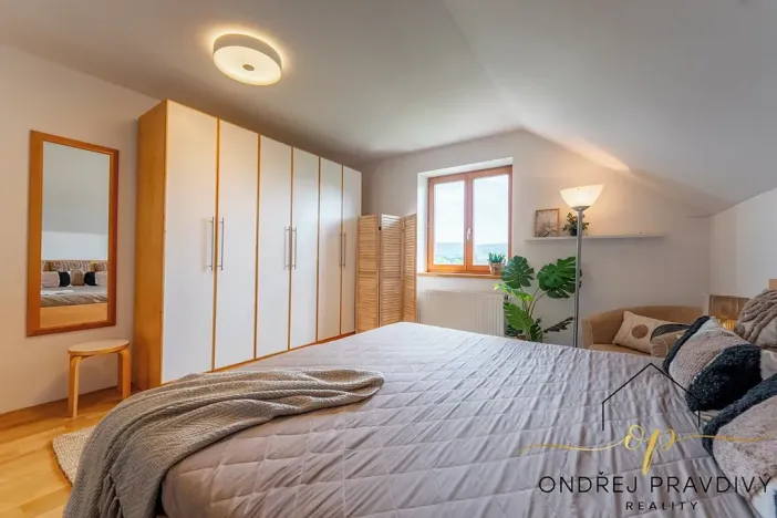 Prodej rodinného domu, Liteň, Karlštejnská, 237 m2