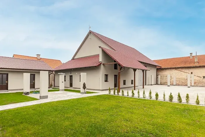 Pronájem komerční nemovitosti, Hořátev, 22 m2