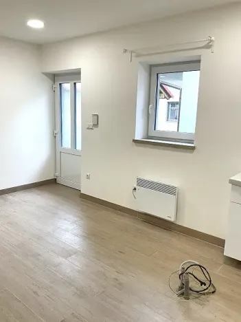 Pronájem komerční nemovitosti, Hořátev, 22 m2
