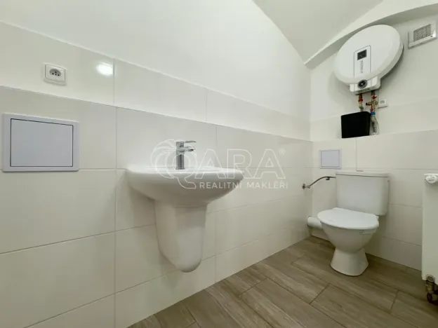 Pronájem obchodního prostoru, Ústí nad Labem - Krásné Březno, Podmokelská, 75 m2