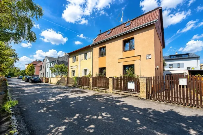 Prodej rodinného domu, Chomutov, Jezerní, 212 m2