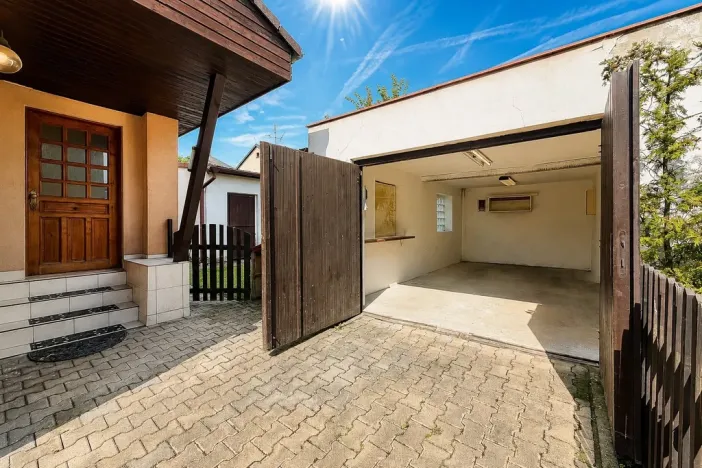 Prodej rodinného domu, Chomutov, Jezerní, 212 m2