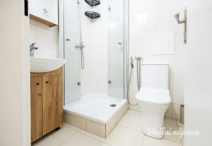 Pronájem bytu 1+1, Praha, Křivoklátská, 33 m2