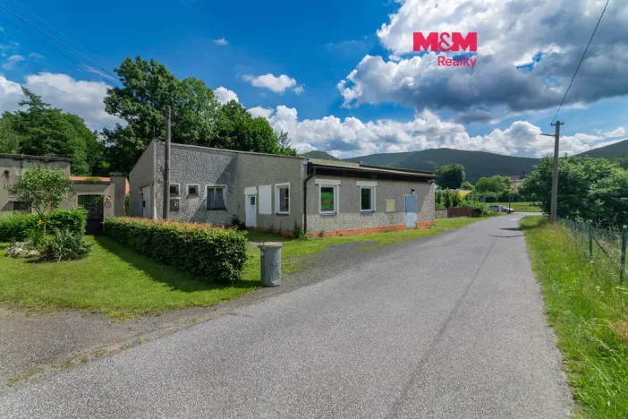Prodej rodinného domu, Hejnice, Skřivánek, 220 m2