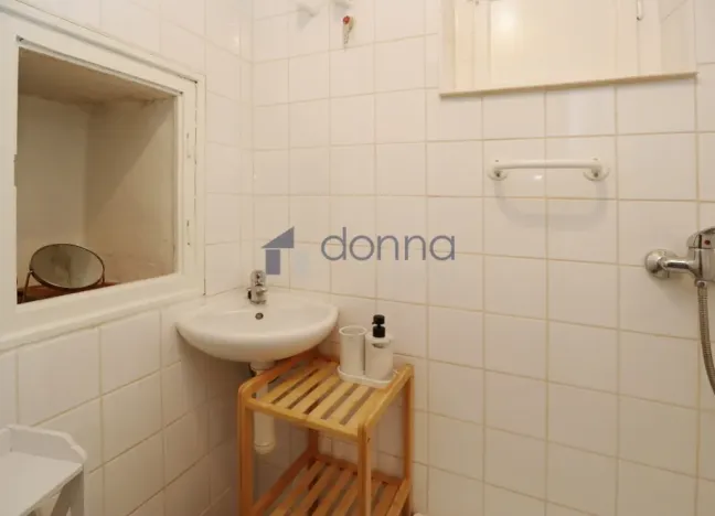 Pronájem bytu 1+kk, Praha, Slezská, 30 m2
