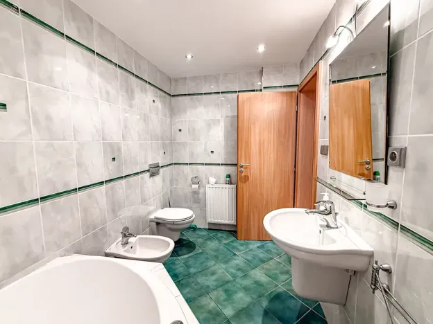 Pronájem bytu 4+kk, Praha - Žižkov, V kapslovně, 101 m2