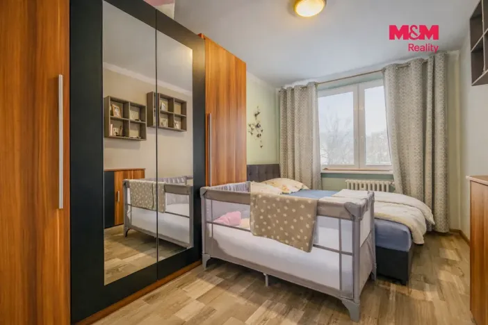 Prodej bytu 4+1, Litoměřice - Pokratice, Ladova, 77 m2
