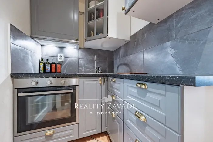 Prodej bytu 2+kk, Praha, Krásova, 49 m2