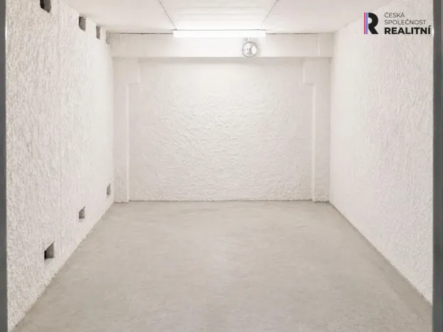 Pronájem garáže, Praha - Troja, Písečná, 18 m2