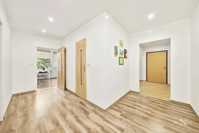 Prodej bytu 4+1, Praha - Černý Most, Generála Janouška, 88 m2