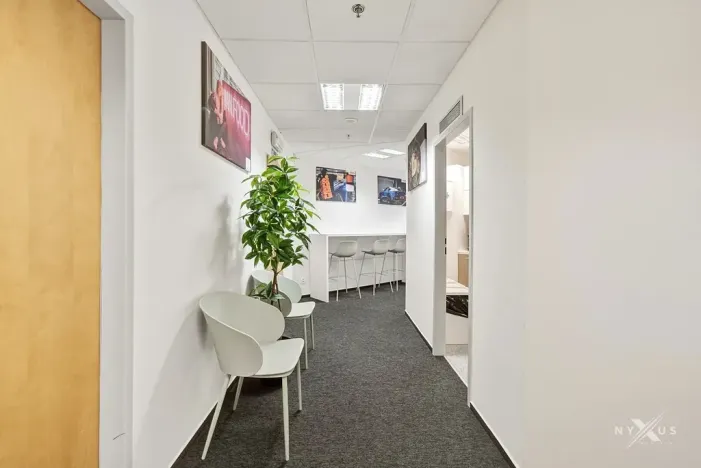 Pronájem kanceláře, Praha - Nusle, Na strži, 208 m2