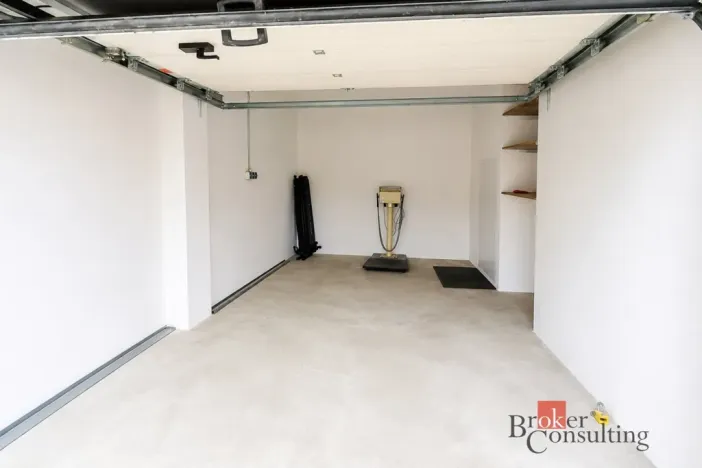 Pronájem garáže, Hradec Králové - Pražské Předměstí, Habrmanova, 16 m2