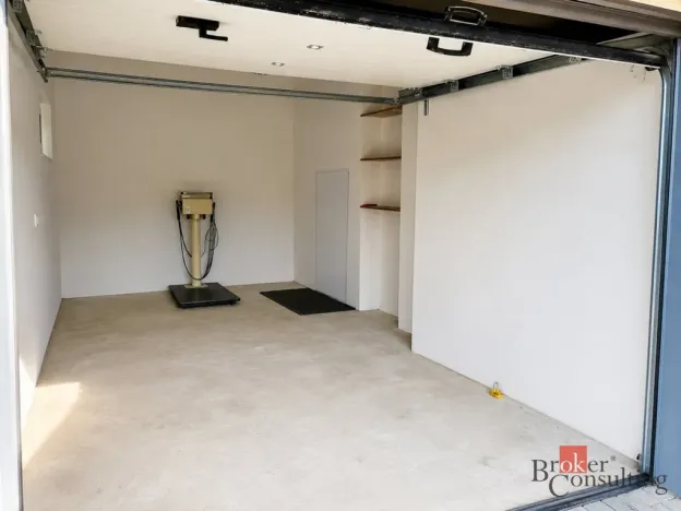 Pronájem garáže, Hradec Králové - Pražské Předměstí, Habrmanova, 16 m2