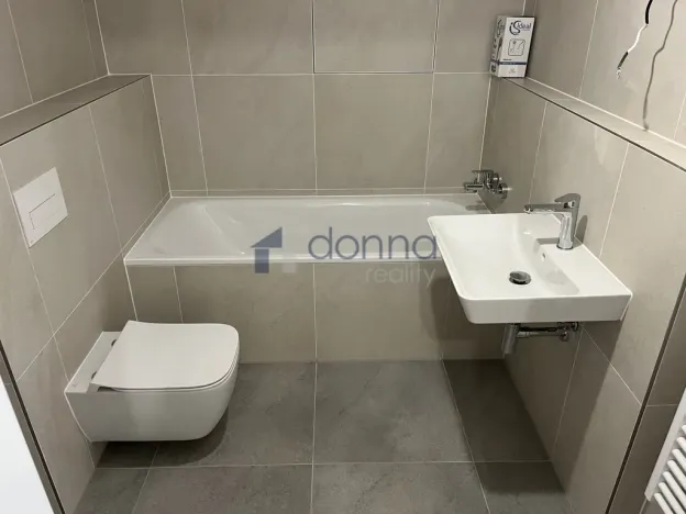 Pronájem bytu 1+kk, Praha, Na Viktorce, 39 m2