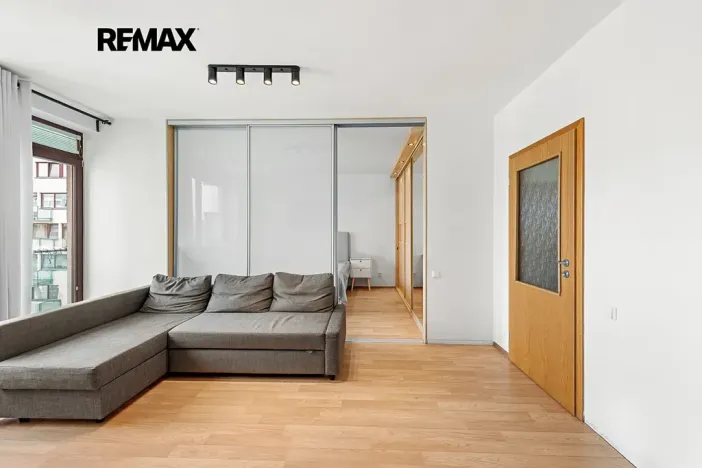 Prodej bytu 2+kk, Praha - Holešovice, Osadní, 54 m2