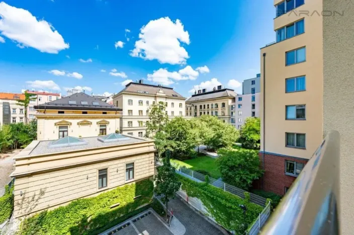 Pronájem bytu 3+kk, Praha - Vinohrady, U Zvonařky, 96 m2