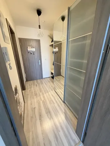 Pronájem bytu 1+kk, Rajhrad, Masarykova, 42 m2