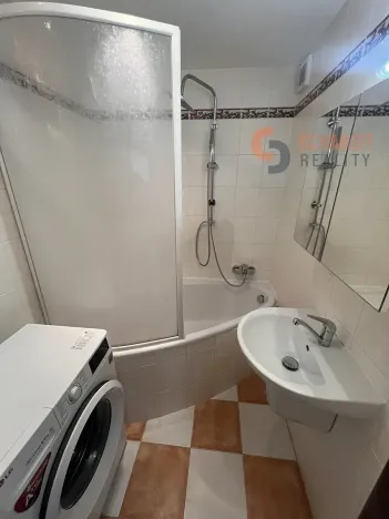 Pronájem bytu 3+1, Břeclav, Na Valtické, 68 m2