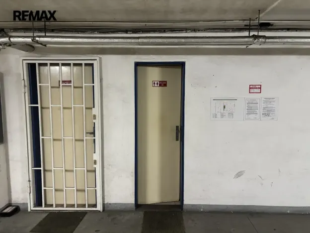 Prodej garáže, Praha - Chodov, Holušická, 18 m2