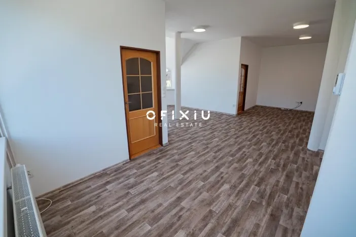Prodej činžovního domu, Hrušovany nad Jevišovkou, náměstí Míru, 276 m2