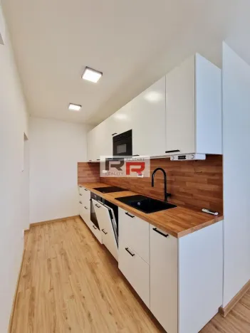 Pronájem bytu 2+1, Olomouc - Holice, U cukrovaru, 52 m2