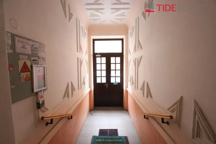 Pronájem bytu 2+kk, Praha - Bubeneč, Eliášova, 60 m2
