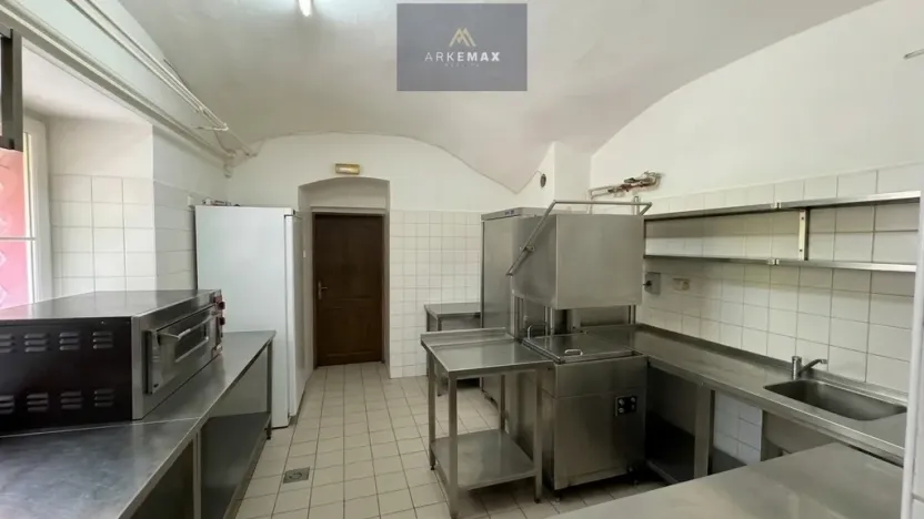 Prodej restaurace, Staré Město, Jamnická, 800 m2