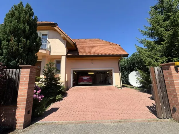 Prodej rodinného domu, Praha - Lysolaje, Nad Helmrovkou, 301 m2