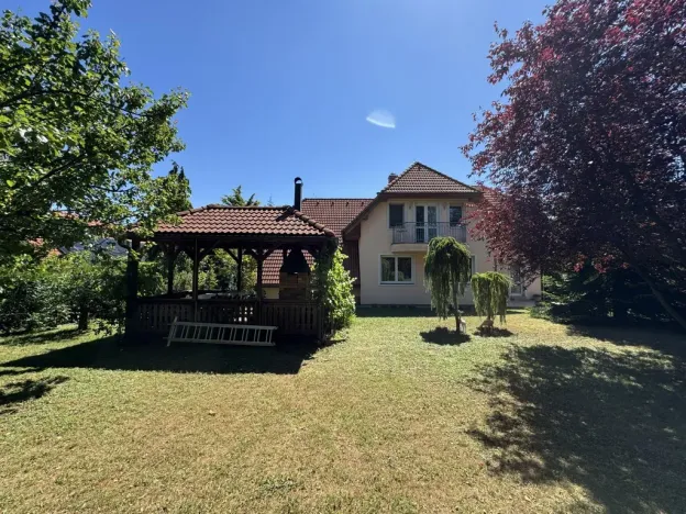 Prodej rodinného domu, Praha - Lysolaje, Nad Helmrovkou, 301 m2