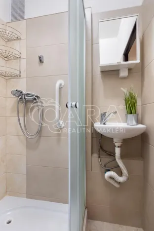 Prodej bytu 3+1, Kamenice, Sídliště I, 72 m2