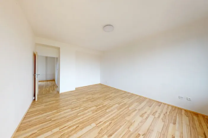 Prodej bytu 2+1, Ostrava - Mariánské Hory, Korunní, 58 m2