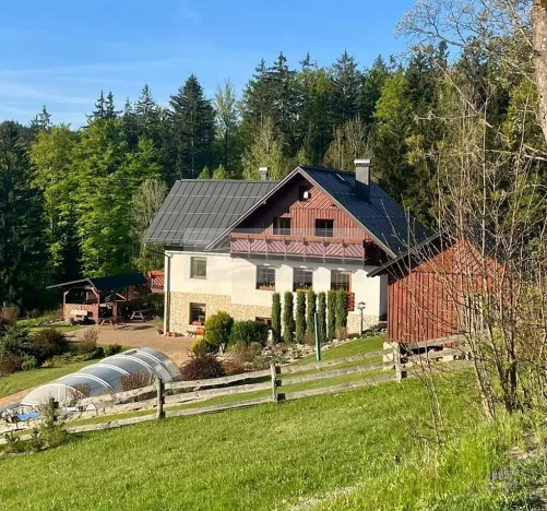 Prodej rodinného domu, Paseky nad Jizerou, 345 m2