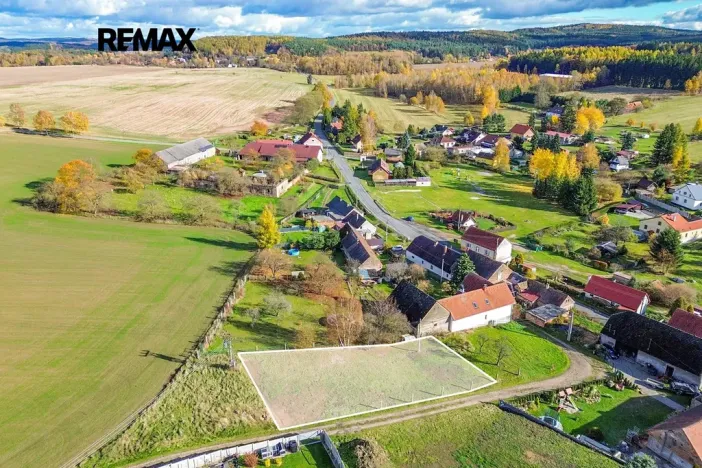 Prodej pozemku pro bydlení, Chomle, 757 m2