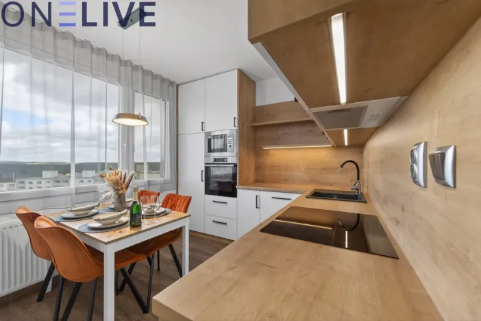Prodej bytu 4+1, Plzeň, Rabštejnská, 81 m2