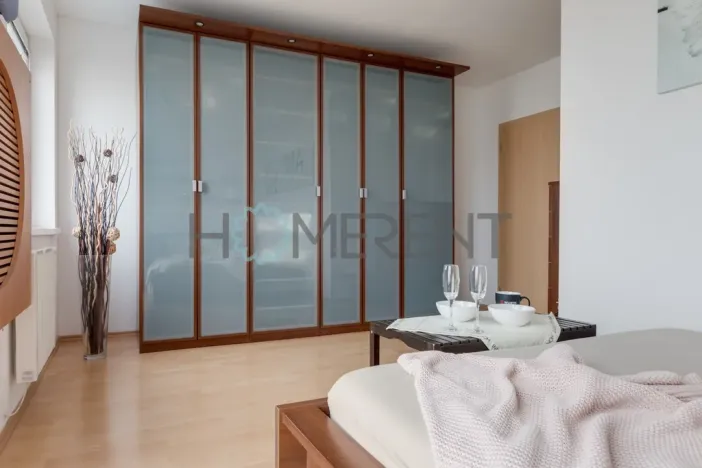 Pronájem bytu 3+kk, Praha - Letňany, Místecká, 68 m2