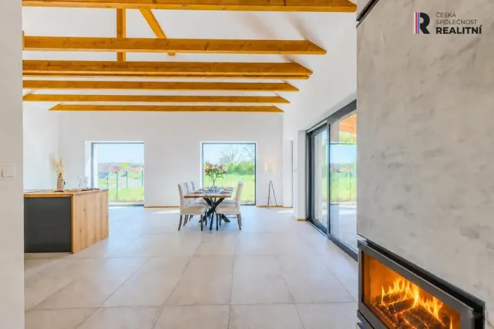 Prodej rodinného domu, Veltrusy, U Luhu, 200 m2