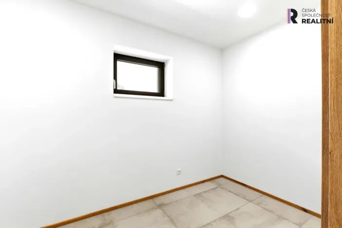 Prodej rodinného domu, Veltrusy, U Luhu, 200 m2