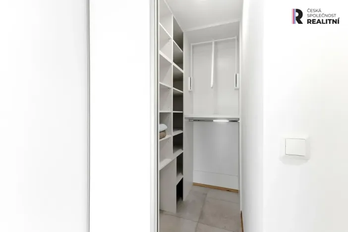 Prodej rodinného domu, Veltrusy, U Luhu, 200 m2