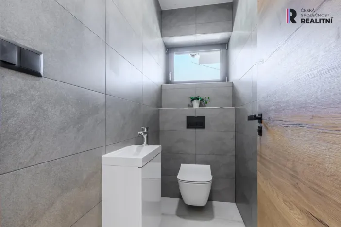 Prodej rodinného domu, Veltrusy, U Luhu, 200 m2