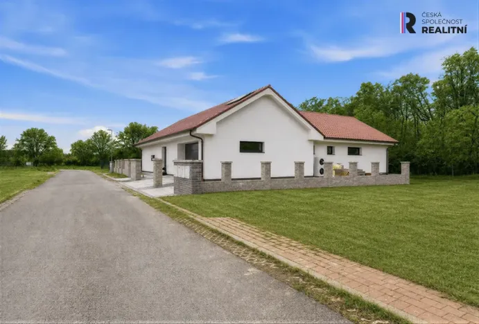 Prodej rodinného domu, Veltrusy, U Luhu, 200 m2