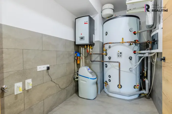 Prodej rodinného domu, Veltrusy, U Luhu, 200 m2
