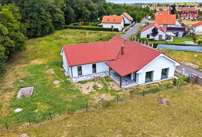 Prodej rodinného domu, Veltrusy, U Luhu, 200 m2