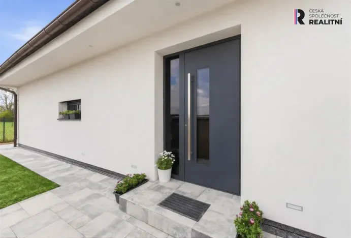 Prodej rodinného domu, Veltrusy, U Luhu, 200 m2